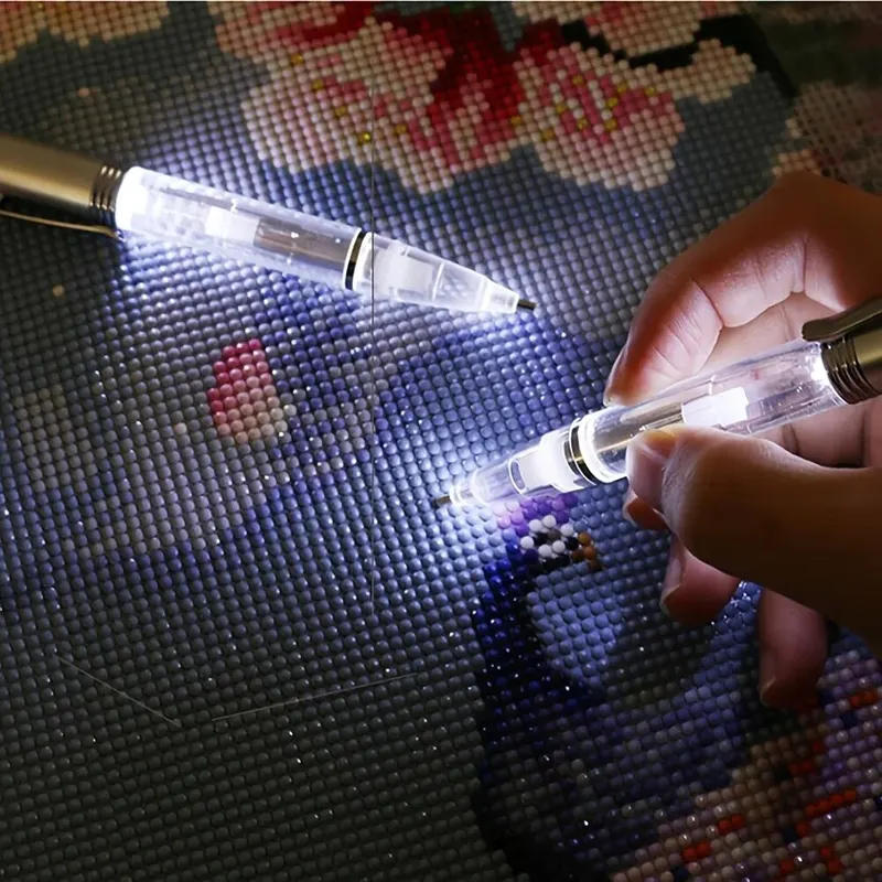 Embroidery Art - قلم رسم بالألماس مع إضاءة LED،