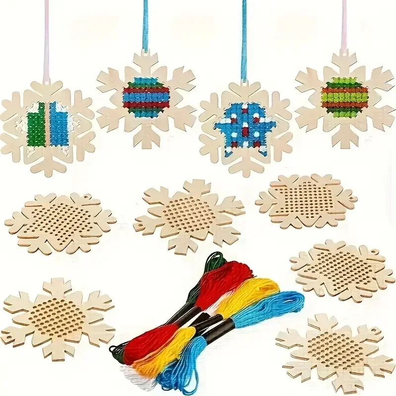 Embroidery Xmas Decorations - طقم 12 قطعة من المعلقات المطرزة