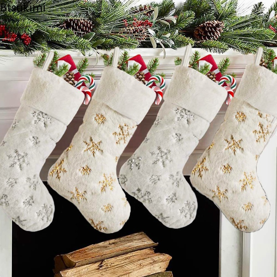 Embroidery Xmas Decorations - جوارب عيد الميلاد الجديدة لعام 2026