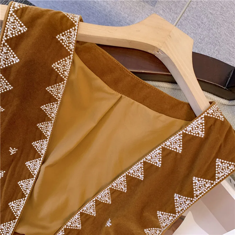 كارديجان نسائي بتصميم عتيق مطب - مراجعة Embroidery Zig Zag Stitch وسعره