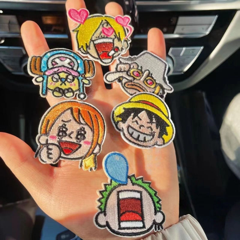 رقعة قماشية بتصميم شخصيات أنمي - مراجعة Embroidery Patches وسعره