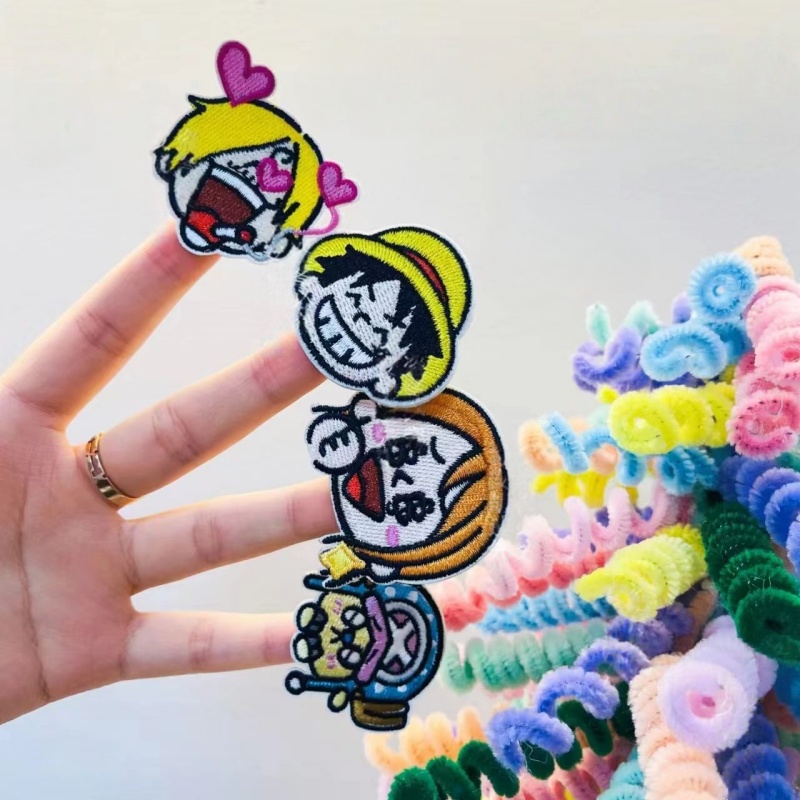رقعة قماشية بتصميم شخصيات أنمي - مراجعة Embroidery Patches وسعره