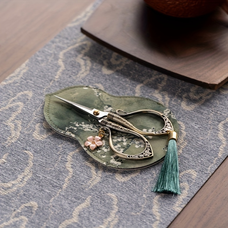 مقص تطريز صيني عتيق صغير مزين  - مراجعة Embroidery Scissors Small وسعره
