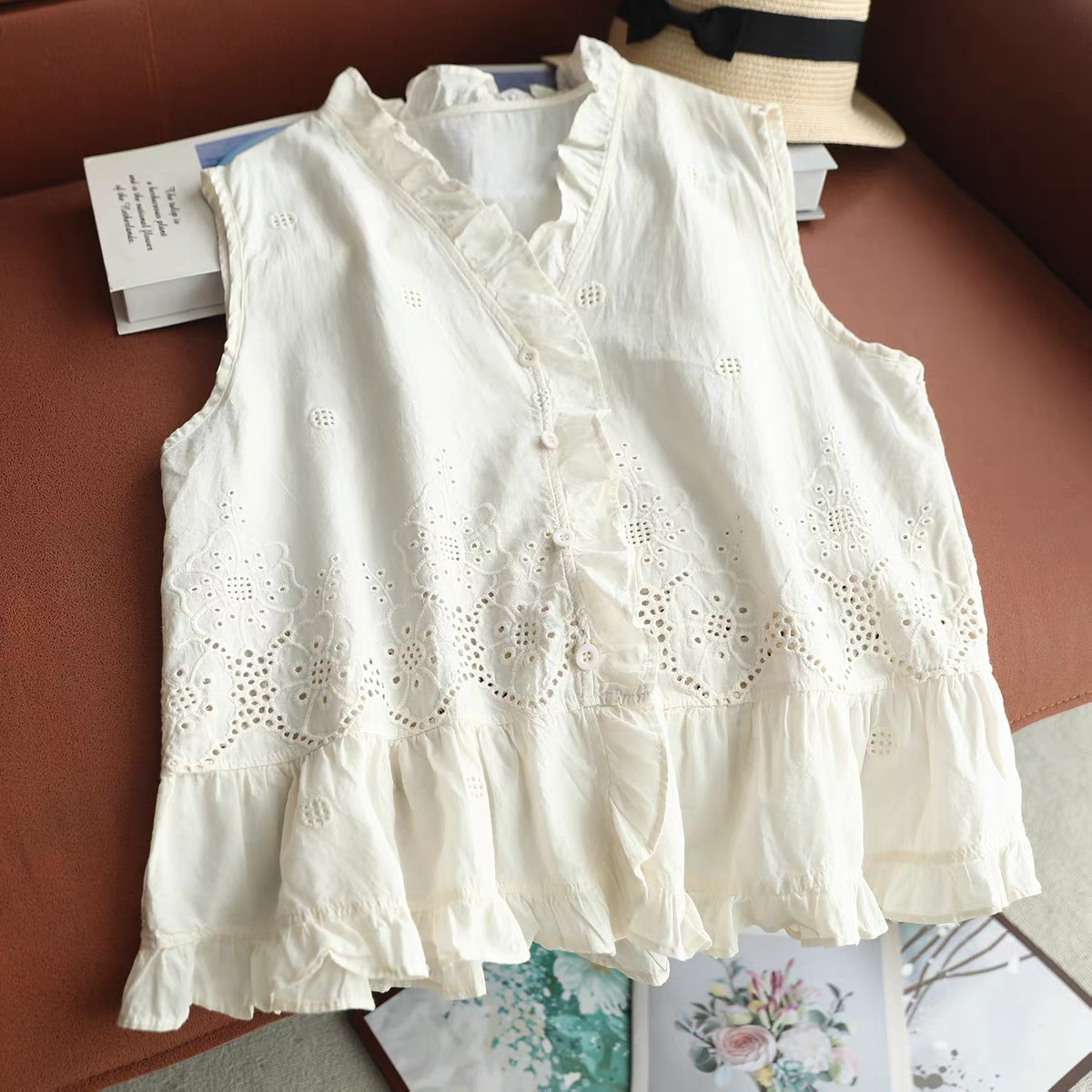 بلوزة نسائية صيفية بدون أكمام  - مراجعة Embroidery Vest وسعره