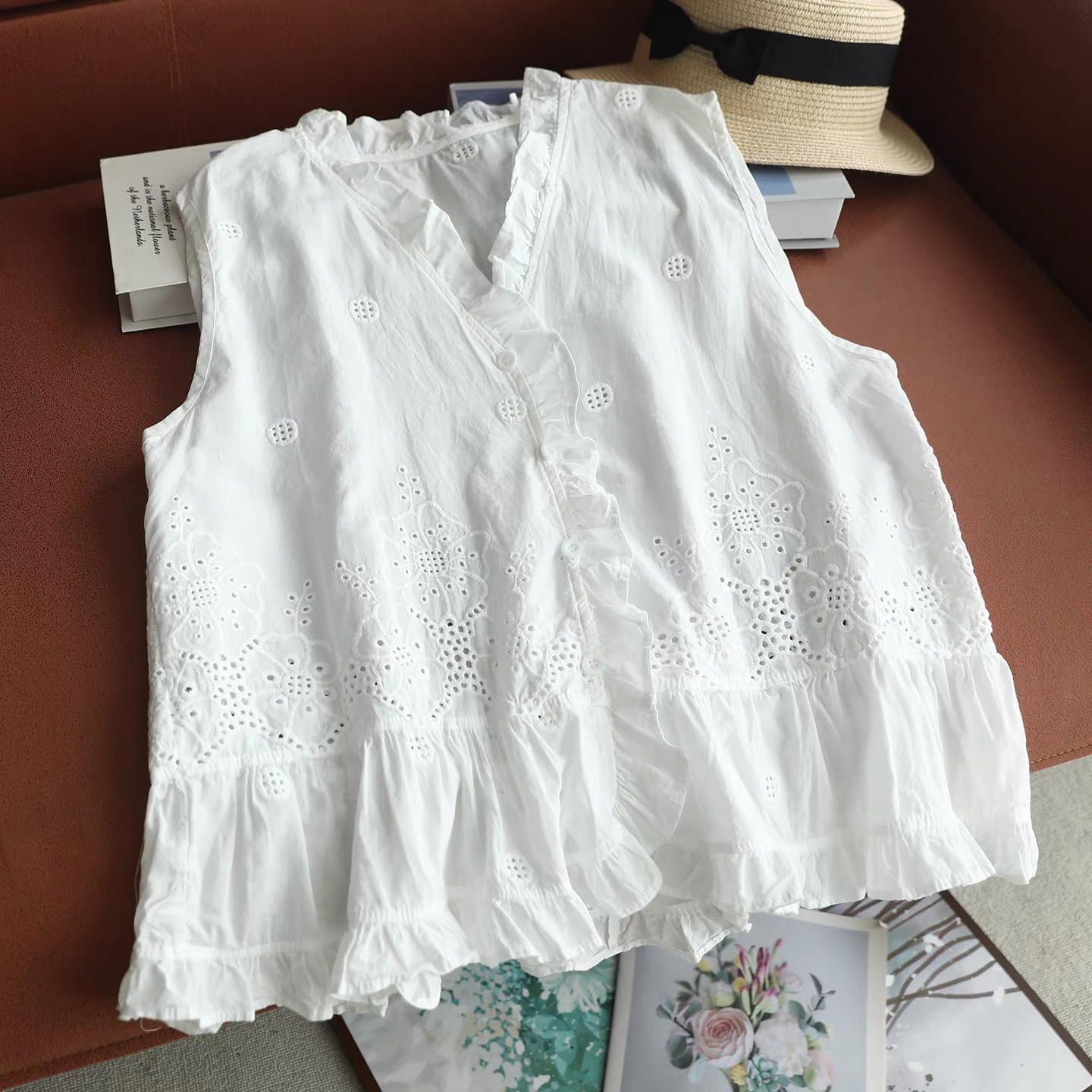 بلوزة نسائية صيفية بدون أكمام  - مراجعة Embroidery Vest وسعره