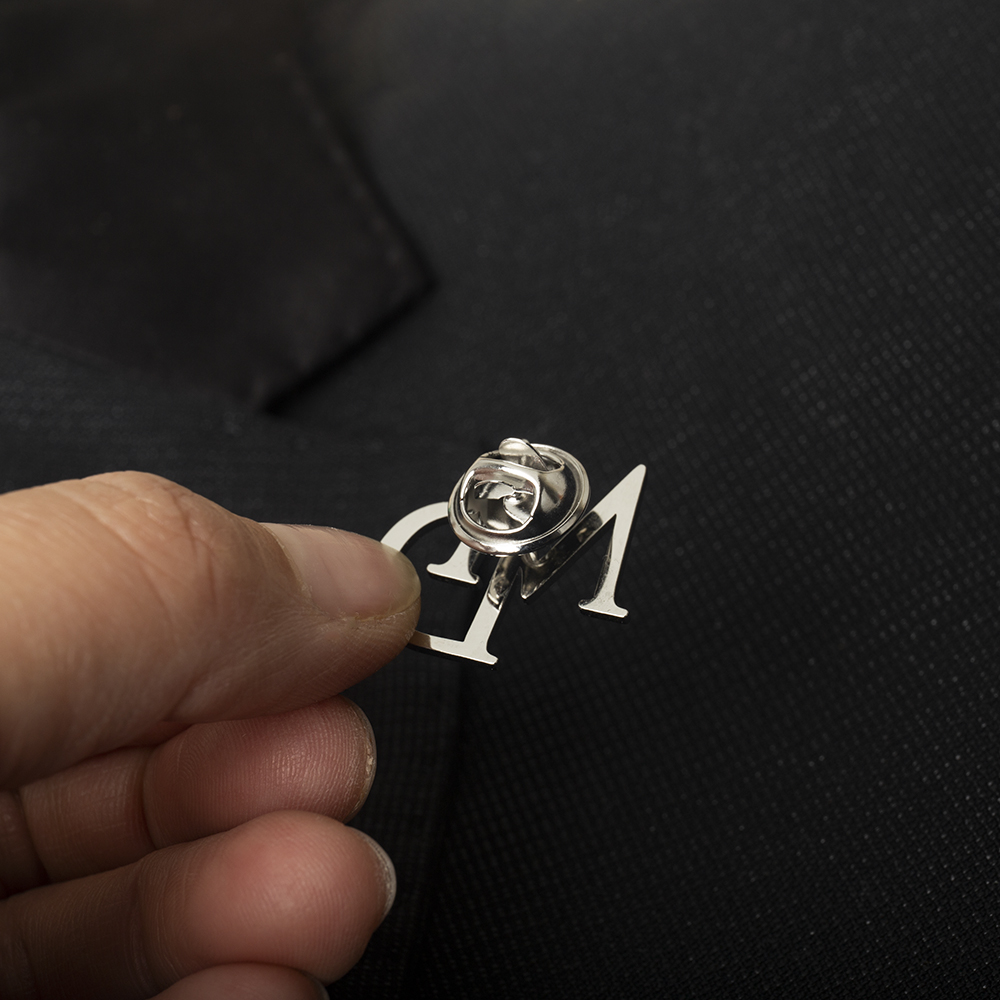 Tangula مخصص الأحرف الأولى برو - مراجعة Embroidery Initials وسعره