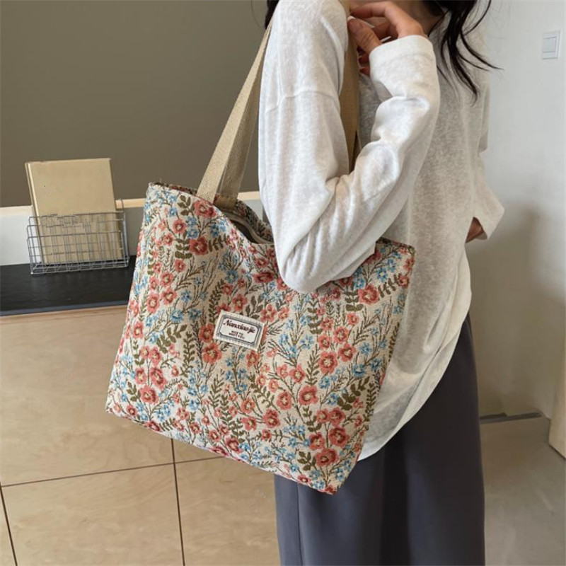 حقائب يد قماشية مطرزة بنقوش زه - مراجعة Embroidery Job وسعره
