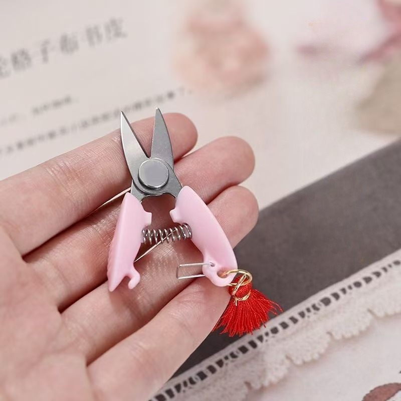 مقص جيب صغير معدني للمكتب، منا - مراجعة Embroidery Scissors Small وسعره
